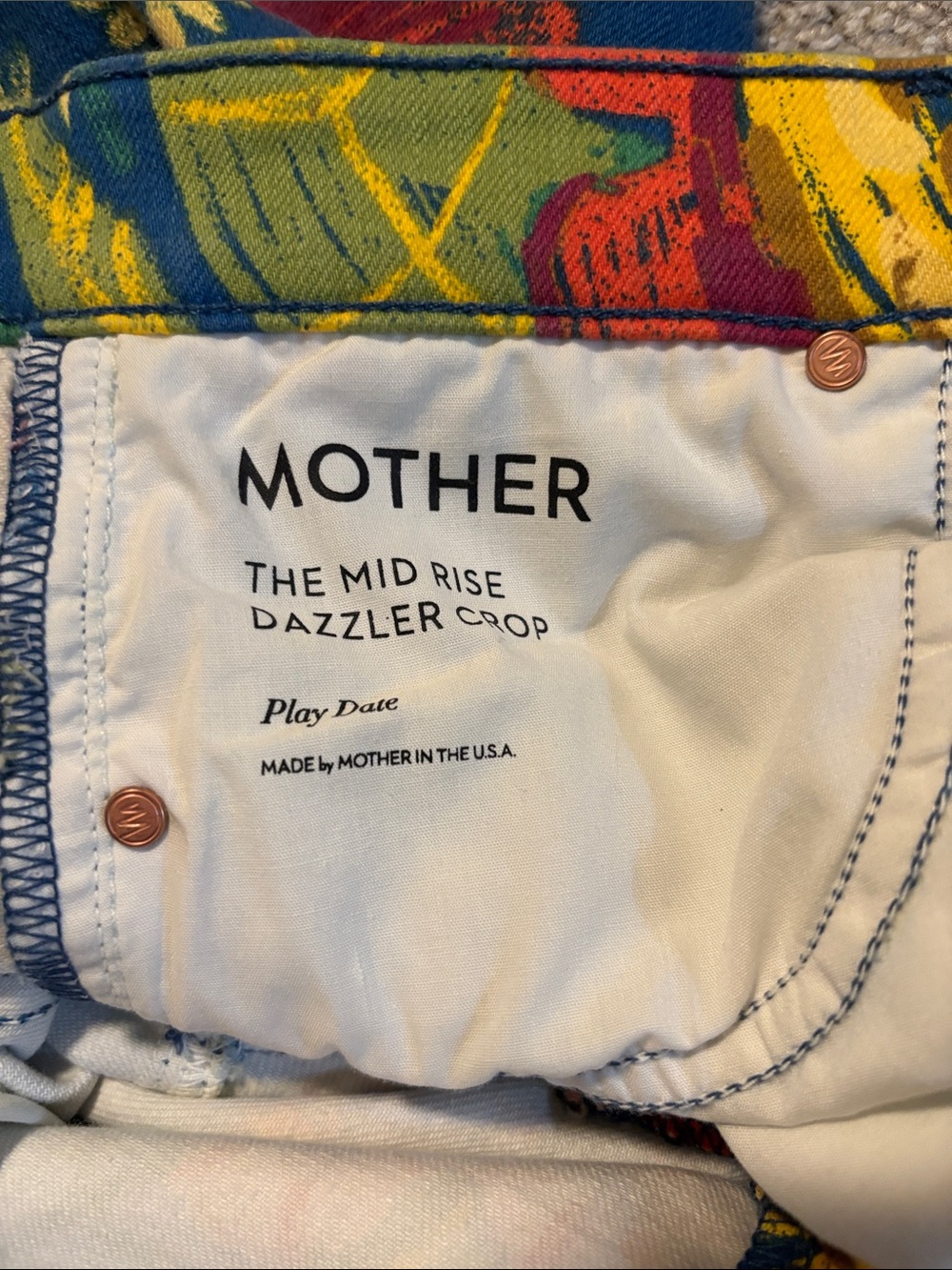 MOTHER the mid rise dazzler crop in playdate size 30 - Picture 7 of 7